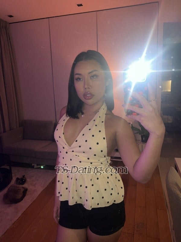 feedphoto-Khloe-1273255  Khloe feed photo