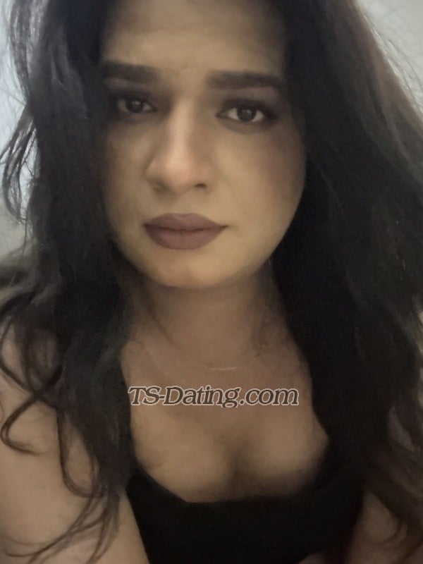 feedphoto-Risha-0356574  Risha feed photo