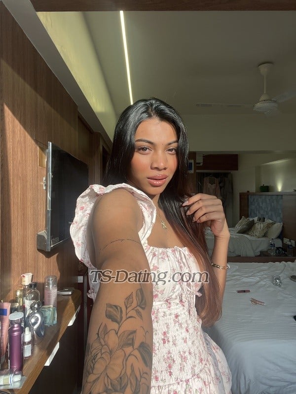 feedphoto-The_Rihana-1612824  The Rihana feed photo