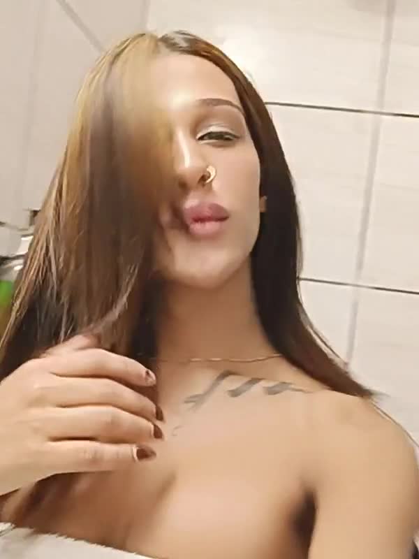 feedvid-AAROHIROY-1661679  AAROHI ROY feed video