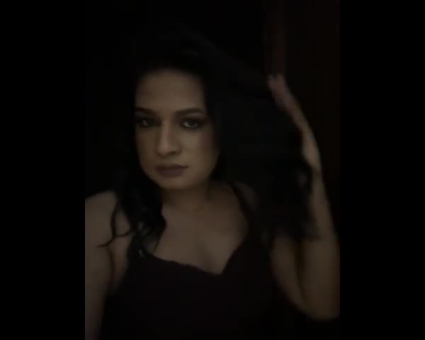 feedvid-Risha-7086964  Risha feed video