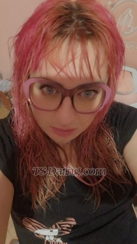 trans girl ALEXIAAVARA 2092657 trans girl ALEXIAAVARA 2092657