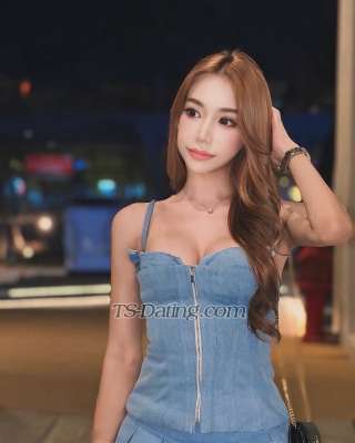 AMIKO barbie Ladyboy Escort - Bangkok Thailand - TS-DATING.COM @ ts-dating.com