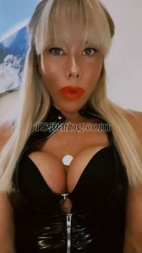 trans girl ANNAVIP 2939695 trans girl ANNAVIP 2939695