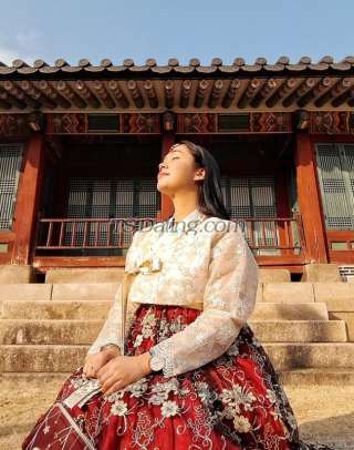 trans girl APPLE 6044195 trans girl APPLE 6044195