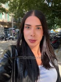 Aleja Barcelona Transex Hello, my name is Aleja, I'm 25 years old, I'm Latina and I'm available to offer you the best service. I am versatile, I enjoy 69, full body massages and I also like domination. I have all kinds of toys and I'm very naughty, playful and sexy. I can also go to your apartment or hotel. Call me to have the best experience.