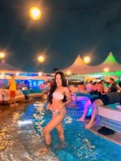 Alice Alice Kate Alice Kate Bali Transex ciao sono alena 165,50 kg Sono una ragazza indipendente, di mentalità aperta, di classe, sexy, umile e ovviamente posso metterti a tuo agio, sono molto brava a letto, una brava sgualdrina e un buon servizio, possiamo fare sesso malizioso o romantico come un'esperienza da amiche Non dimenticare di mandarmi un messaggio su WhatsApp +6285780592482 sono interessato a incontrare nuove persone Grazie tesoro