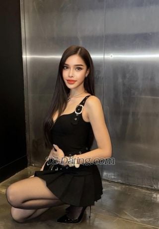trans girl Alicemooksi 1745206