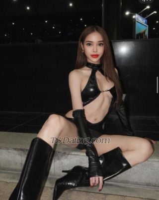 trans girl Alicemooksi 8861568