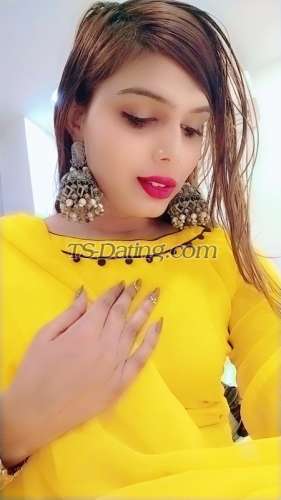 trans girl AlinaId 0014897 trans girl AlinaId 0014897