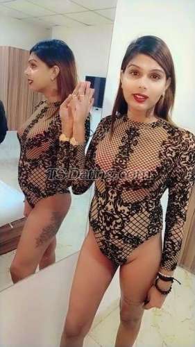 trans girl AlinaId 3521725 trans girl AlinaId 3521725