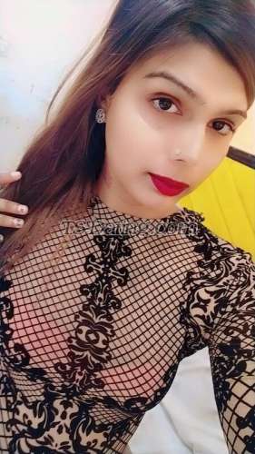 trans girl AlinaId 4412475 trans girl AlinaId 4412475