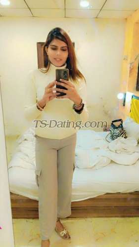 trans girl AlinaId 5636587 trans girl AlinaId 5636587