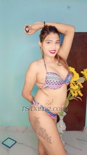 trans girl AlinaId 9338075 trans girl AlinaId 9338075