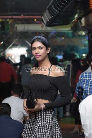 trans girl Aliyakhan 2185466 trans girl Aliyakhan 2185466