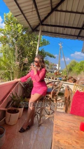 trans girl AmanatJaan 3275886