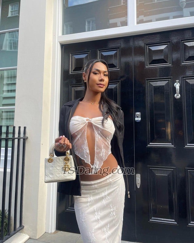 Amanda Shemale Escort - London United Kingdom - TS-DATING.COM @ 