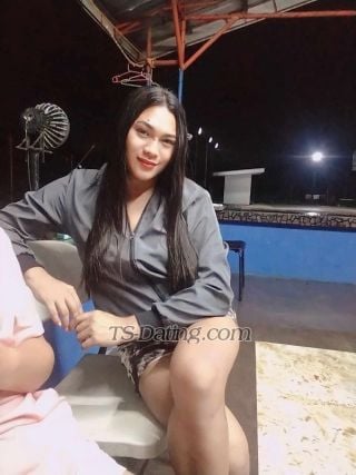 trans girl AmazingJoan28 1749330