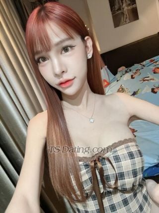 trans girl Ameliasuasa 7876482