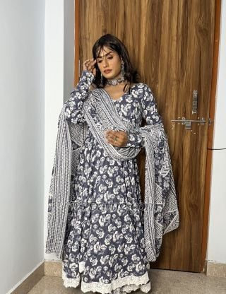 trans girl Amrita20 2481115