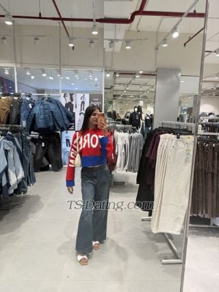 trans girl Anaya21 7680682