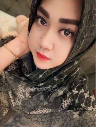 trans girl Andinazura 2200445 trans girl Andinazura 2200445
