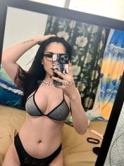 andrea AndreaLicious AndreaLicious Johor Bahru Transex LA DISCREZIONE È D'IMPORTO NON PREOCCUPARTI "SOLO TRA NOI" Ciao cari, sono Andrea, metà filippina e metà cinese. Sono una compagna esclusiva per l'uomo che merita solo il meglio! So come incantare qualsiasi uomo e offrirò momenti indimenticabili e passionali, come quelli che vivresti con un vero amante. Caro, ti aspetto. Proprio come nella foto, sfoggio lo stesso look glamour e il fisico mozzafiato nella vita reale. Personalmente, sono indubbiamente una persona con i piedi per terra, sofisticata ed elegante. Ho viaggiato molto, sono intelligente e un'abile conversatrice. Non lasciatevi ingannare dal mio viso angelico e dal mio fascino discreto... scoprirete presto quanto sono una persona aperta e una vera compagna di classe. ASPETTATIVE Nel mondo della compagnia, tengo in grande considerazione i principi dell'etichetta. Rispetto, comunicazione attenta e comportamento cortese costituiscono i pilastri di ogni rapporto significativo. Con questo in mente, vi invito ad affrontare le nostre interazioni con cortesia e considerazione. Comunicazione rispettosa: cerchiamo di instaurare un dialogo onesto e rispettoso. Apprezzo la comunicazione aperta e incoraggio l'espressione di pensieri e sentimenti in modo rispettoso. Confini: incoraggio la comprensione e il rispetto dello spazio personale e dei livelli di comfort. Igiene: vi preghiamo di arrivare al nostro appuntamento dopo aver preso cura di voi stessi. Vuoi provare il BDSM? Hai qualche interesse particolare? Quali sono i tuoi limiti flessibili e rigidi? I limiti flessibili sono attività che potresti voler provare, ma con cautela. I limiti rigidi sono attività che non vorresti mai provare. Cosa ne pensi del tuo gioco BDSM? Ti senti sicuro quando giochi con il tuo partner? Ti senti sicuro delle tue capacità? Sei soddisfatto del ritmo che hai adottato per esplorare il BDSM? Ti senti spinto a essere un sottomesso? Un dominante? O ti identifichi come uno switch? Attenzione, sono noto per essere indimenticabile. Occhiolino! Occhiolino! Servizi: Gabbia del sesso Dominatrice BDSM Stivali lattice Tacchi alti BDSM sottomesso Esperienza da fidanzata Pioggia dorata Giocattoli sessuali Abiti fetish Femminilizzazione del cliente Massaggio sensuale svedese Adorazione dei piedi Calze bordatura Poppers OWO (orale senza preservativo) COF (sperma sul viso) Massaggio erotico Lapdance Massaggio tantrico Massaggio alla prostata Masturbazione DFK (Bacio alla francese profondo) Rimming (passivo) DT (gola profonda) Discorsi sporchi COB (sperma sul sedere/corpo) Striptease Appuntamenti a cena Compagno di viaggio Ragazza festaiola Sesso tra i seni OW (orale con preservativo) LFK (bacio alla francese leggero) Fare la doccia insieme Mutandine di seta Gonna Spettacolo di camme Puoi anche richiedere i tuoi feticci e le tue aspettative TG :andreax04 WhatsApp Wechat: sexyandrea0804 Lineid: andrealicious04