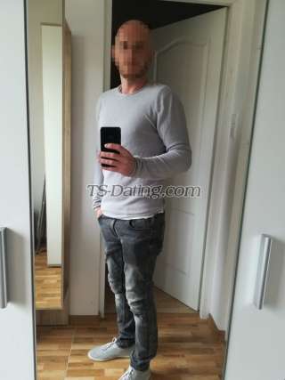 Andy858-0429485
