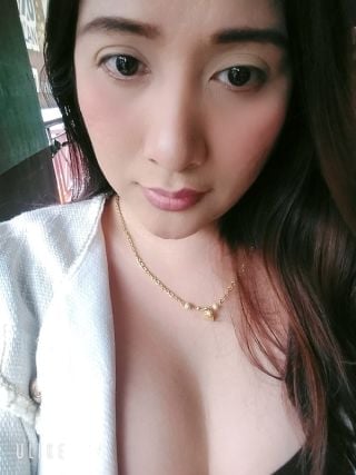 Female / Anneslut / Malaysia