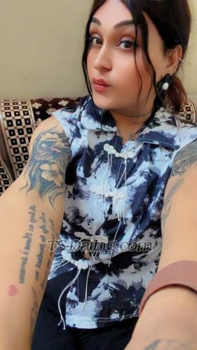 trans girl Anshikaa 2124285
