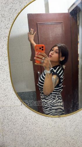 trans girl Anshikaa 7856318