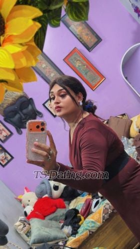 trans girl Anshikaa 9961885