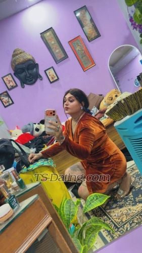 trans girl Anshikaa 9961970
