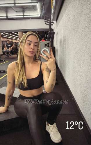 trans girl Arianyhanabts 1500610