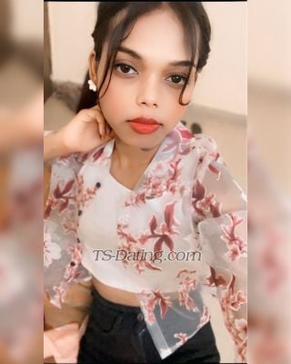 trans girl Arohishrma 2829619