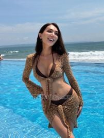 Asalya 24 Istanbul Transex 🆘 НОВЫЙ НОМЕР🆘 Я Нита, мне 25 лет — твоя идеальная брюнетка. Женственная, элегантная и восхитительно чувственная. Я разносторонняя, но мне нравится быть сверху и доводить нас до экстаза вместе. Каждое свидание начинается с того, что я встречаю тебя в самом сексуальном белье, в романтической, но в то же время опьяняюще эротичной обстановке. Я милая, не требовательная, но я завладею твоим разумом и телом, пока ты не сможешь перестать думать обо мне. Одной ночи никогда не будет достаточно.