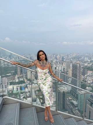 trans girl AmadoraFoxx 0295404