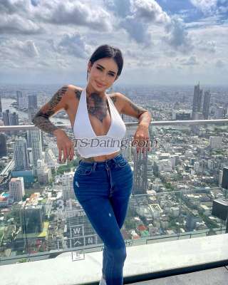 trans girl AmadoraFoxx 3847060