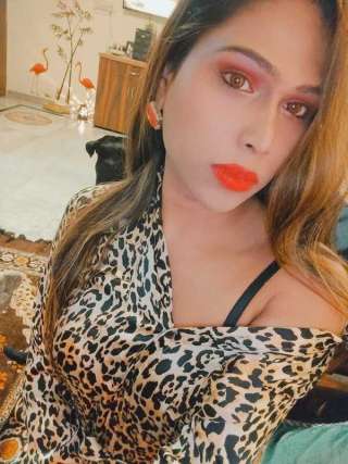 acompanhante travesti / Avni69phn / India