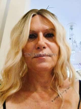 trans girl aliki_trans 3811824 trans girl aliki_trans 3811824