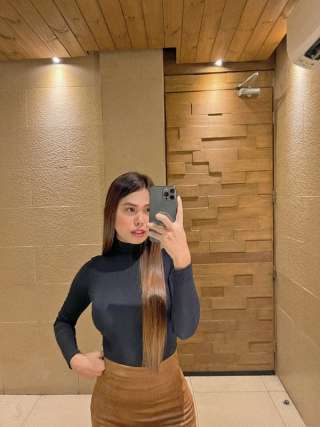 ashleyshin 3690975