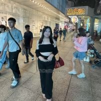 awinazween Pudu Transex hi my name is awin, my body is average and im good in
sucking💋 my skin is medium white and i can be ur top 💋
and only have small boobs hehe 
if u interested
pm

01111242506
tele/ awiennaa 