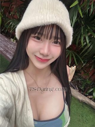 trans girl Babefarisa 9058319
