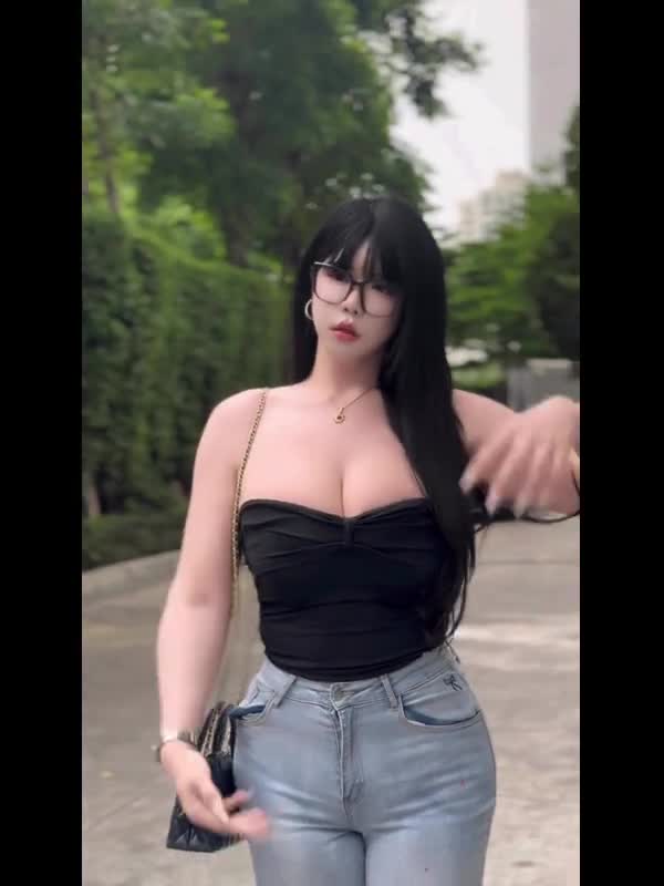 Teenage Mutant Ninja Turtles фильмінен Апрель ОНилмен порно