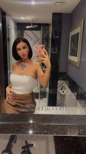 trans girl Benkayla 2731070