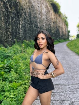 trans girl Beylish 4940069