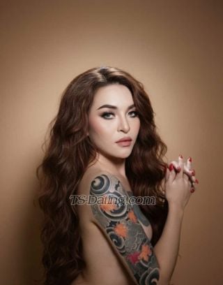 Shemale-bigcockjoyce-2816445