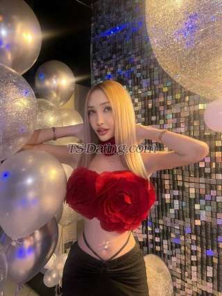 trans girl Calisa888 2129011 trans girl Calisa888 2129011