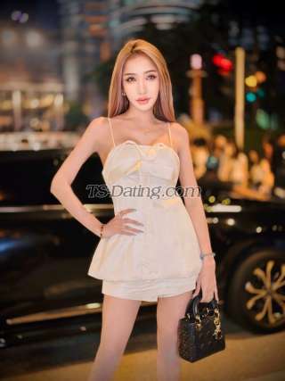 trans girl Calisa888 8336104 trans girl Calisa888 8336104