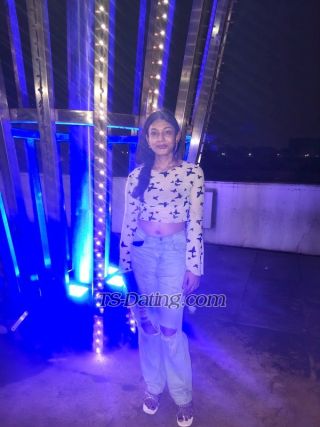 trans girl Chahat22 6907973